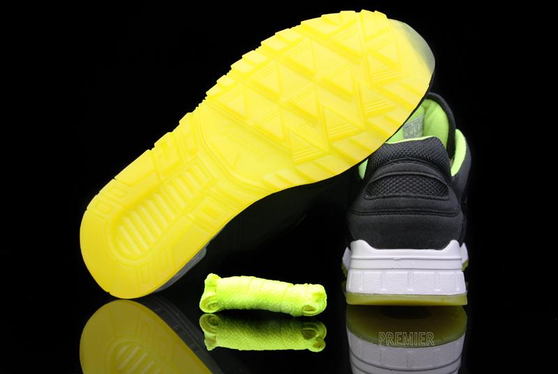 2 22 11sauconyblackback