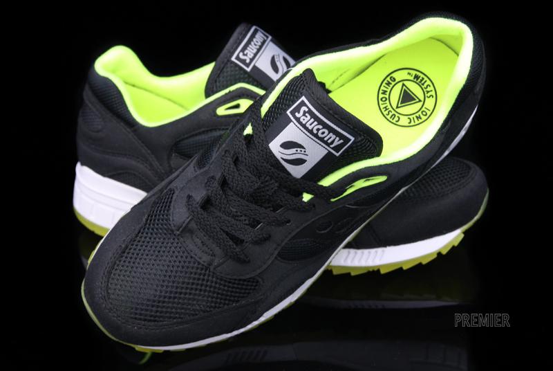 2 22 11sauconyblackinsole