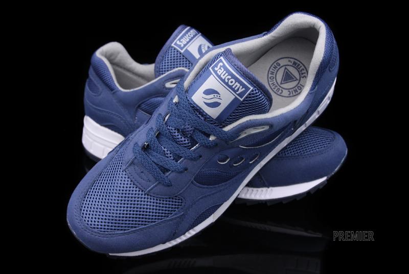 2 22 11sauconynavyinsole