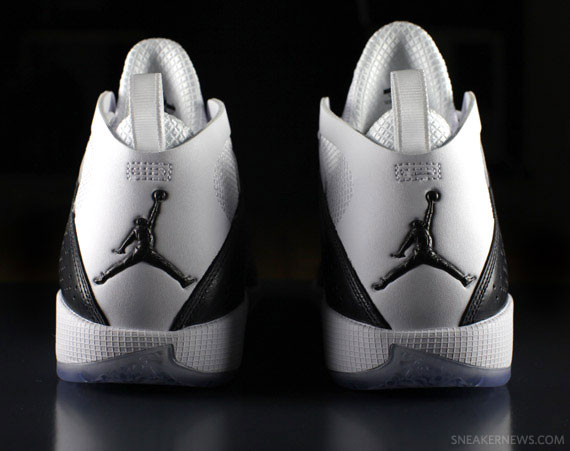 Air Jordan 2011 White Black Anthracite Release Reminder 04