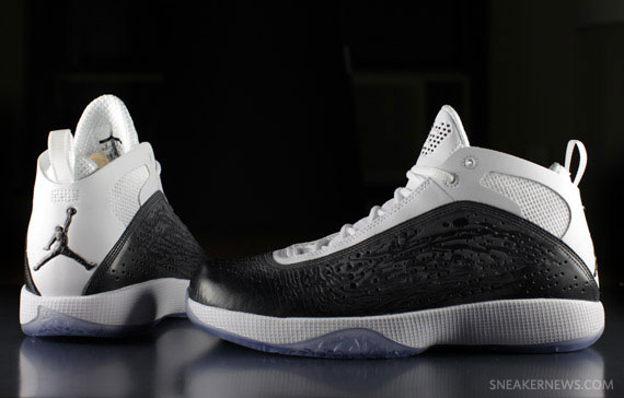 Air Jordan 2011 White Black Anthracite Release Reminder 08