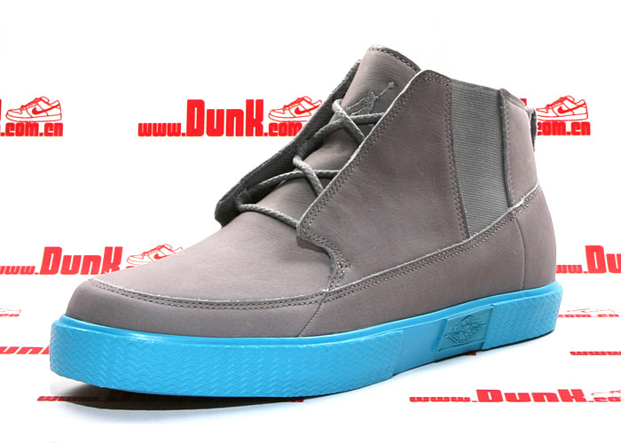 Jordan V2 Grown Matte Silver Chlorine Blue Spark 2