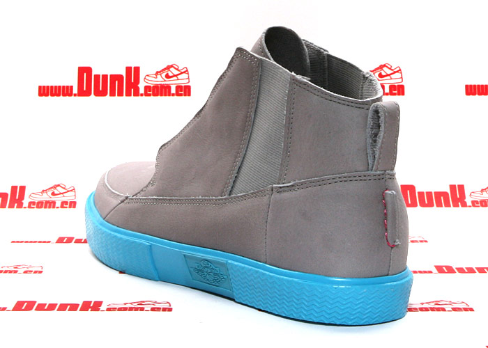 Jordan V2 Grown Matte Silver Chlorine Blue Spark 3