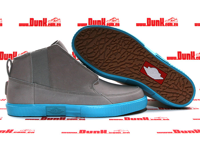 Jordan V2 Grown Matte Silver Chlorine Blue Spark 5