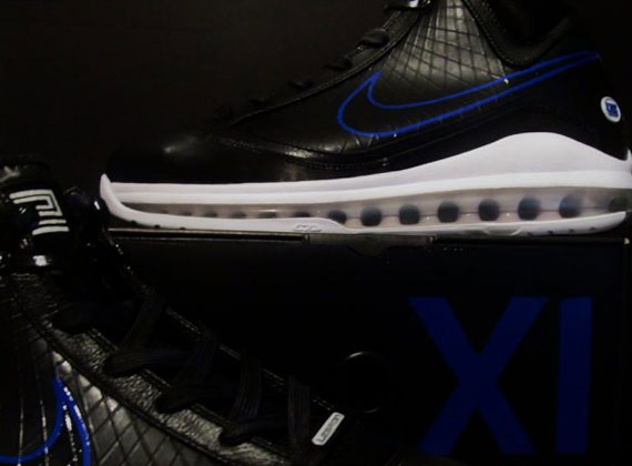 Nike Air Max Lebron Vii Space Jam By Mizzeecustoms
