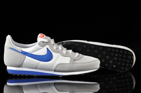 Nike Challenger White Varsity Royal Grey 04