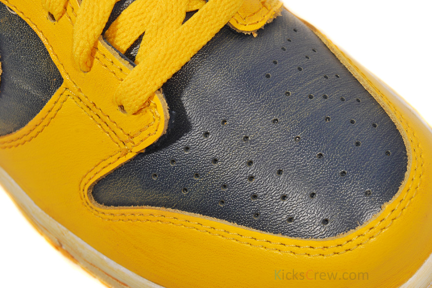 Nike Dunk Low Vintage Pack Varsity Maize Midnight Navy 5