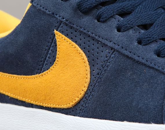 Nike Sb Blazer Low Navy Yllw 08