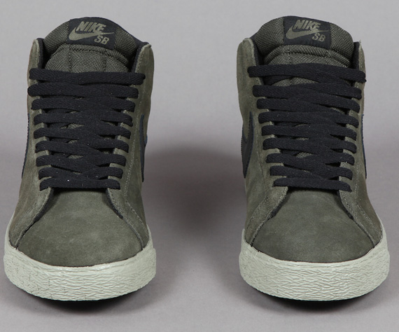 Nike Sb Blazer Mid Bog Green Black March 2011 05