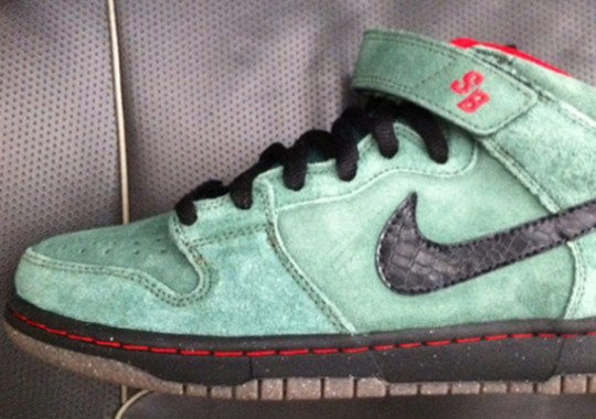 Nike SB Dunk Mid – Unreleased 2010 Sample | New Photos