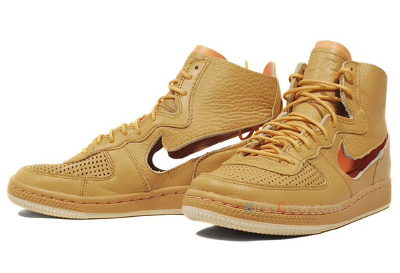 Nike Wmns Terminator High Premium Honeycomb Peach Cream 04