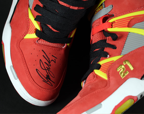 Packer Shoes x Reebok ‘Nique’ Pump – Autographed Friends & Family Edition Giveaway