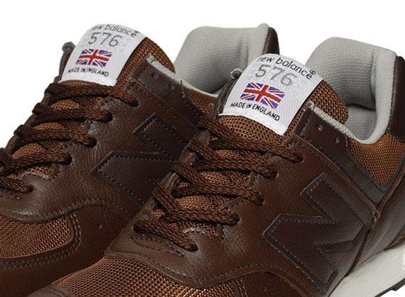 09 03 2011 Newbalance 576 Brown Detail5