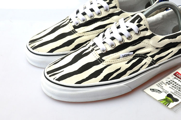 Vans Supreme Zebra Era Spring 2011 02