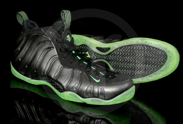 Air Foamposite Black Electric Green 03