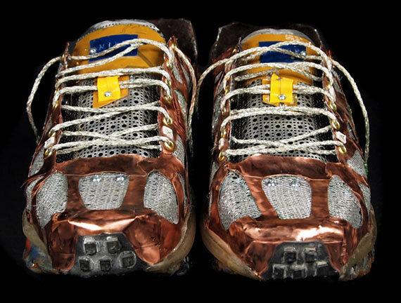 Air Max 2011 Sculpture 15