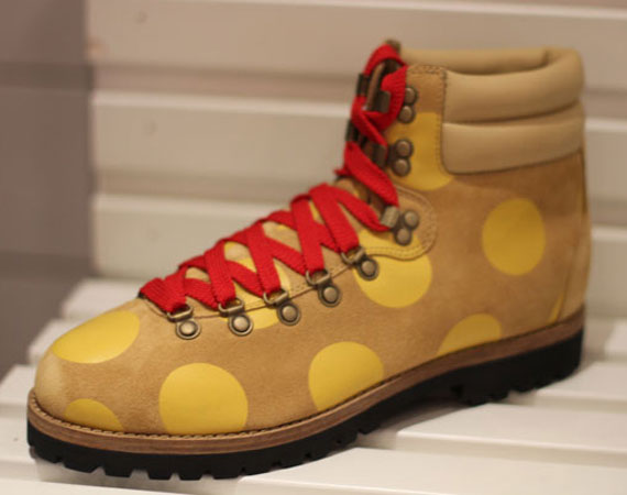 Jeremy Scott Adidas Hiking Boots Fall Winter 2011 01