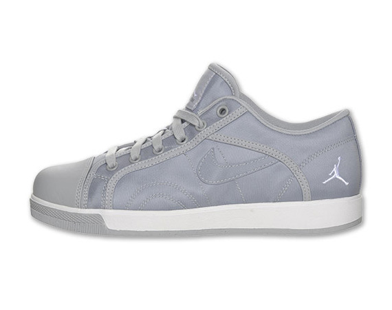 Jordan Sky High Retro Low Grey 02