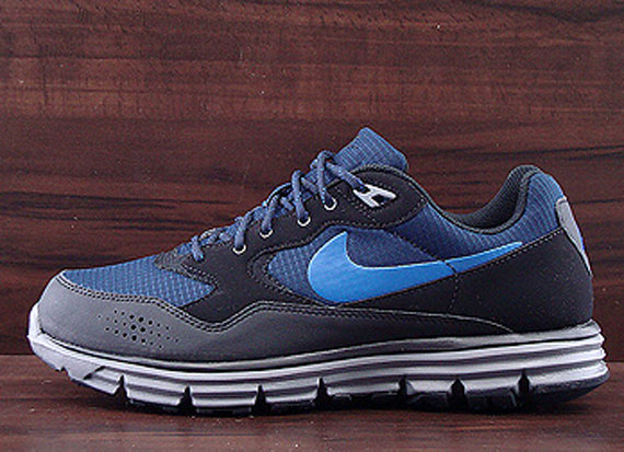 Nike Acg Lunarwood 396573 400 02