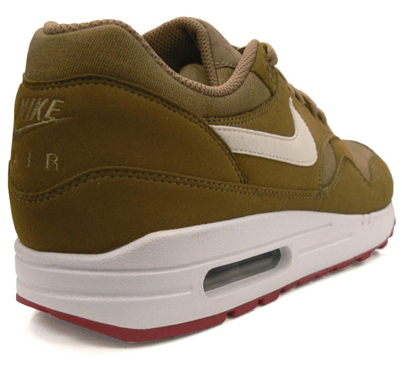 Nike Air Max 1 Brown Help White Red 01