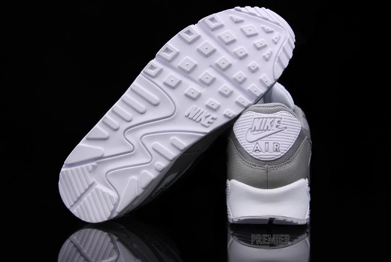Nike Air Max 90 Medium Grey White 3