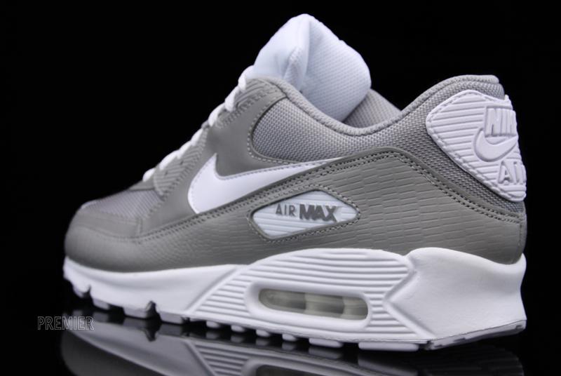 Nike Air Max 90 Medium Grey White 5