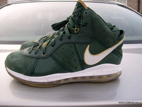 Nike Air Max Lebron 8 Pe Svsm Away 3 01