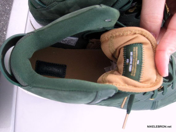 Nike Air Max Lebron 8 Pe Svsm Away 3 04