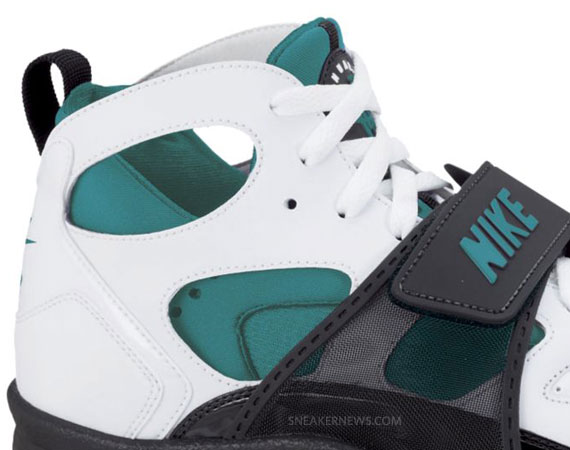 Nike Air Trainer Huarache White Freshwater Black 02