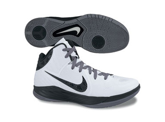 Nike Lunar Hypergamer Holiday 2011 06