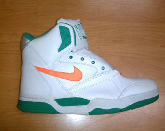 Nike Quantam Force Ii High White Clockwork Orange Bright Green 02