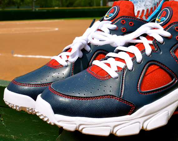 Sony Playstation x Nike Zoom Huarache TR Low - Joe Mauer MLB The Show PE