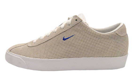 Nike Zoom Match Classic Beige White Royal 1