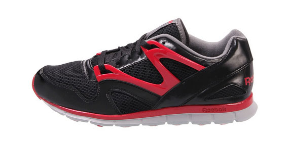 Reebok Lifestyle Omni Run Black Red 04