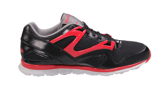 Reebok Lifestyle Omni Run Black Red 06