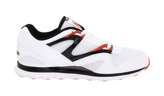 Reebok Lifestyle Omni Run White Black Red 06