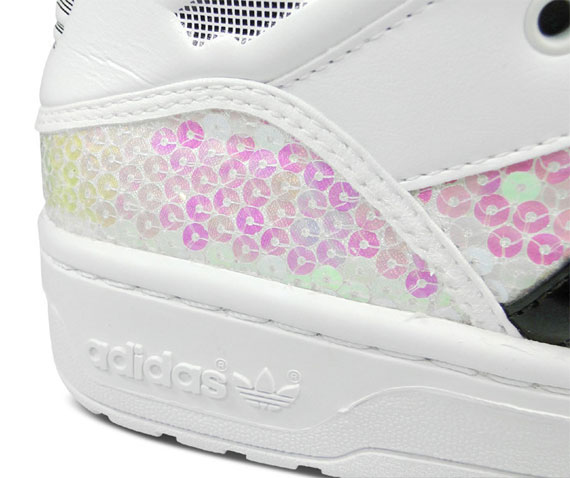 Adidas Attitude Logo Sequin 01