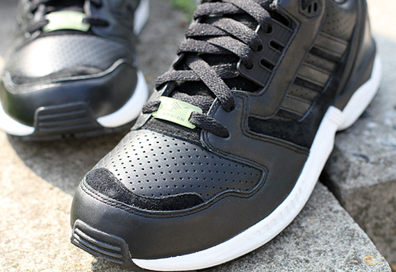 adidas Originals ZX 8000 – Black – White – Mint – July 2011