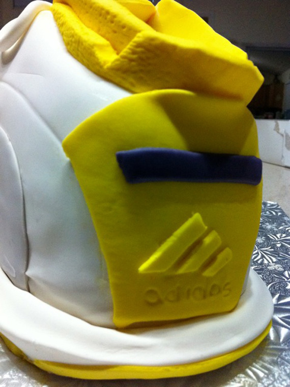 Adidas The Kobe Sneaker Cake 01