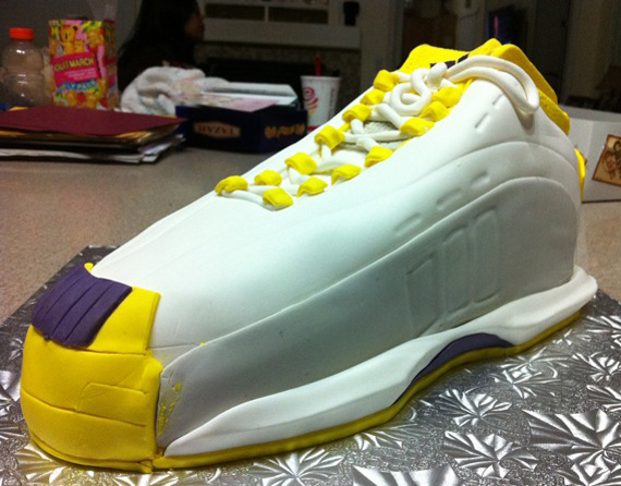 Adidas The Kobe Sneaker Cake 17