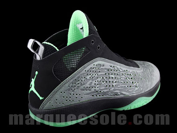 Air Jordan 2011 Electric Green 03