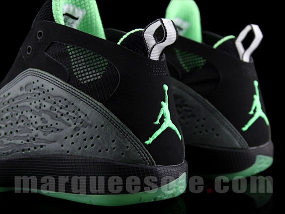 Air Jordan 2011 Electric Green 07