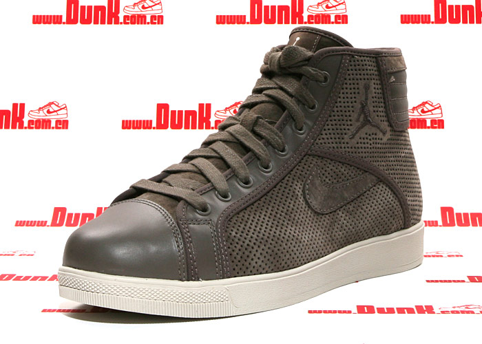 Air Jordan Sky High Retro Smoke Birch 2