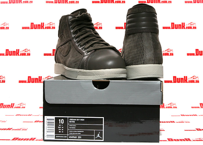 Air Jordan Sky High Retro Smoke Birch 6
