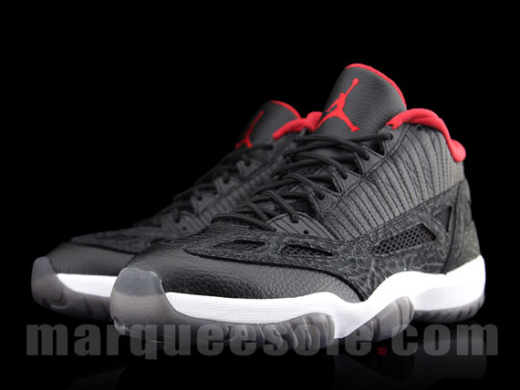 Air Jordan Xi Ie Low Blk 2011 01