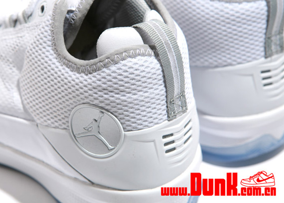 Jordan Cp3 Iv White Metallic Silver Dunk 01