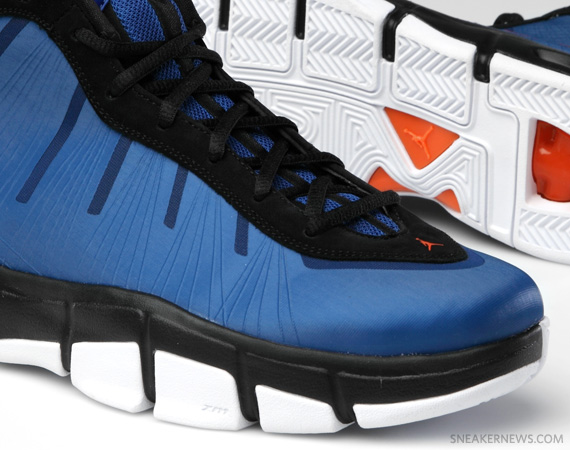 Jordan Melo M7 Advance Blue Orange Black 02