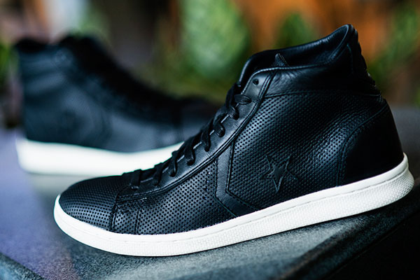 John Varvatos x Converse Star Player – Black Perf