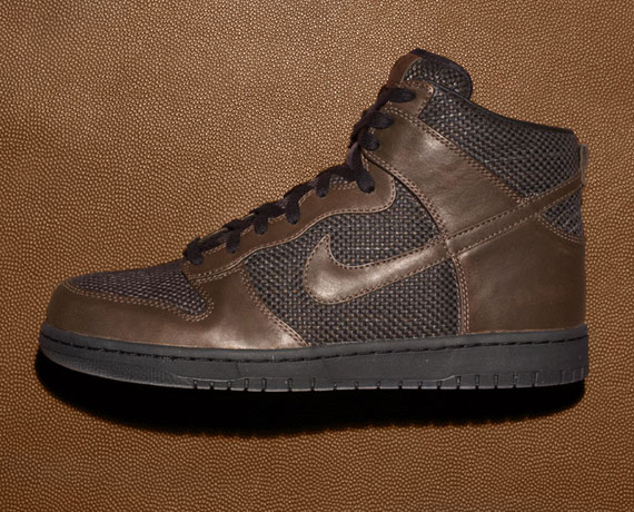 Maharam Nike Dunk High Summer 2011 01