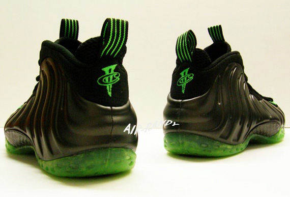 Nike Air Foamposite One Electric Green Air Randy 02